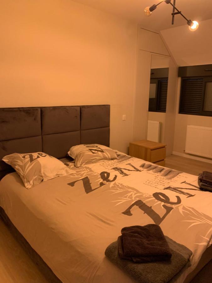 Charme Moderne Bed and Breakfast Le Val-Saint-Germain Eksteriør billede
